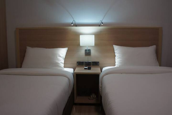 Room 11 of 46
