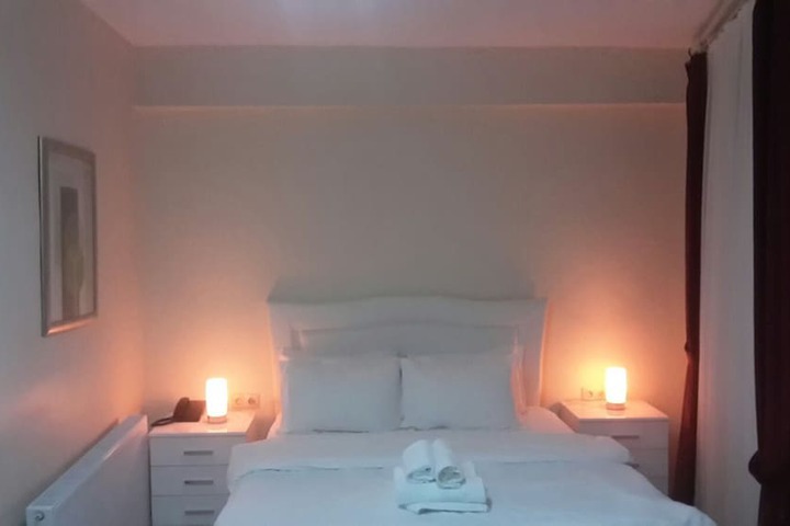 Room 15 of 126