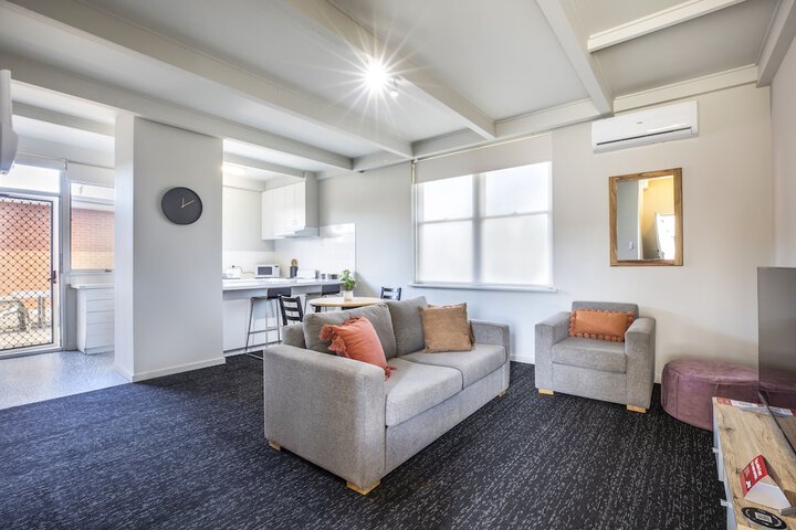 Room 21 of 43