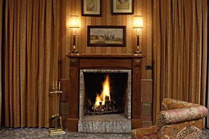Hotel Interior 26 of 33