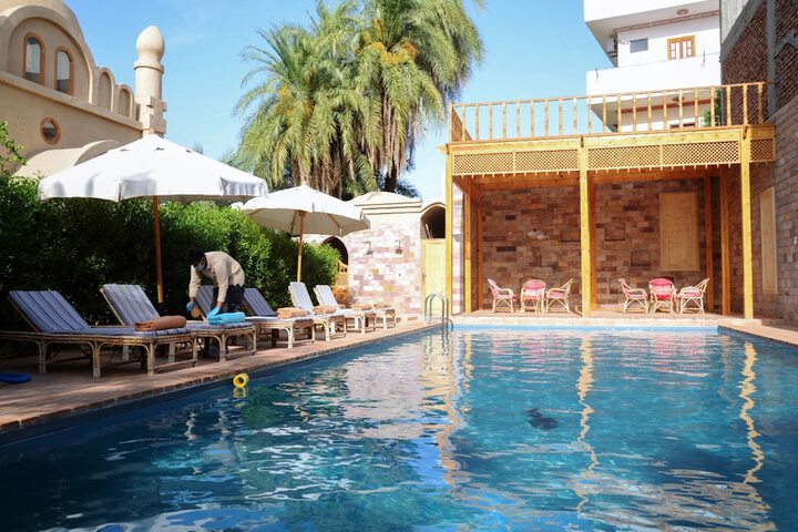 Pool 96 of 218