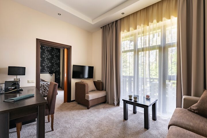Room 52 of 109