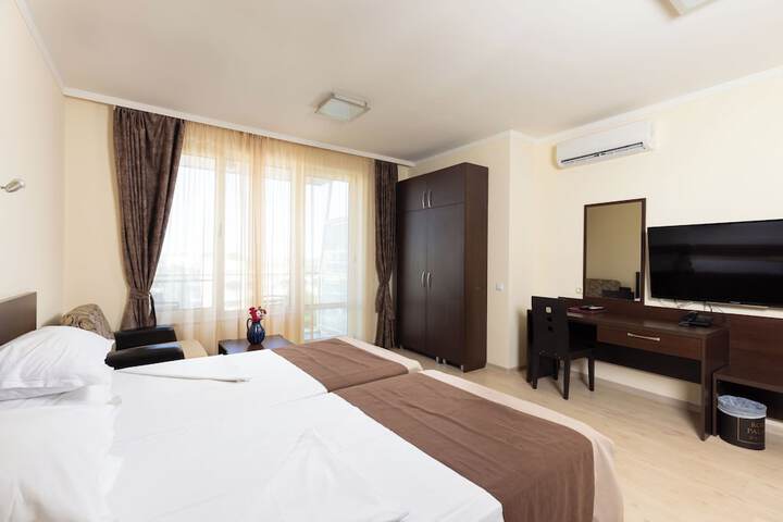 Room 20 of 81