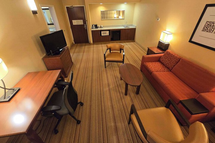 Room 85 of 135