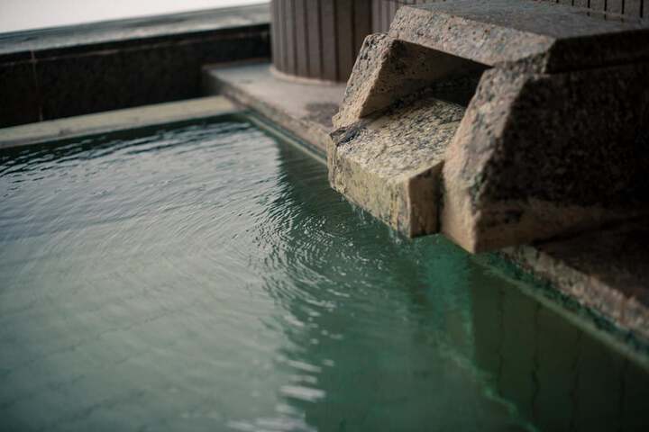 Pools & Facilities