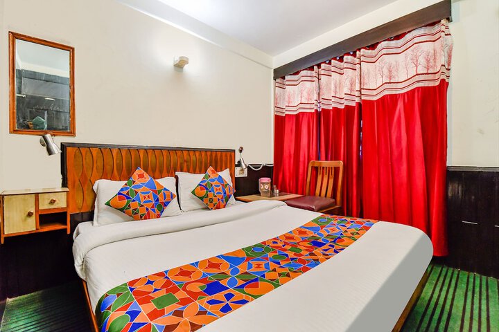 Room 8 of 20