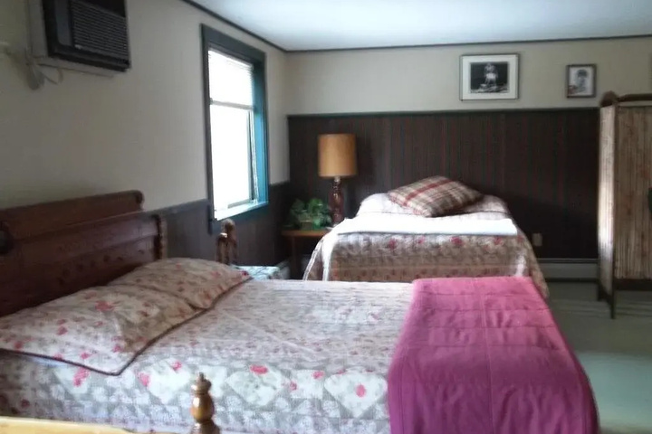 Room 5 of 21