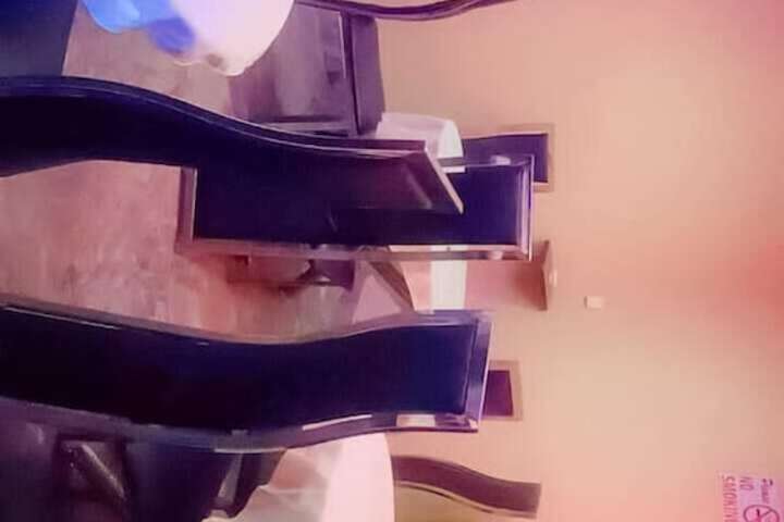 Dining 7 of 15