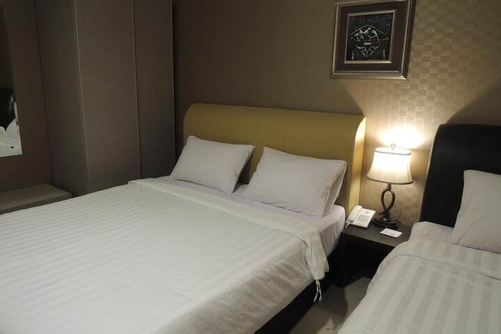 Room 13 of 61