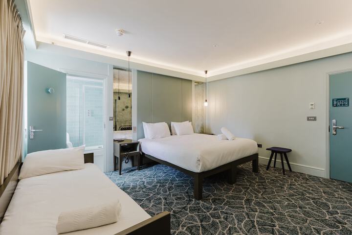 Room 154 of 263