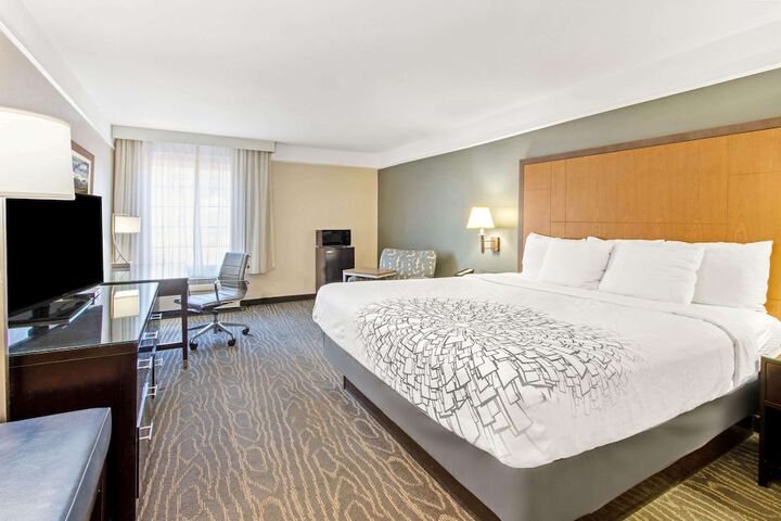 Room 16 of 53