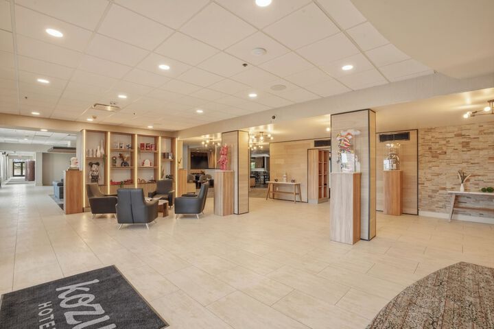 Lobby Entry