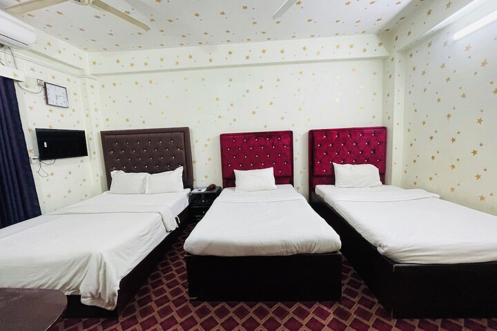 Room 42 of 74
