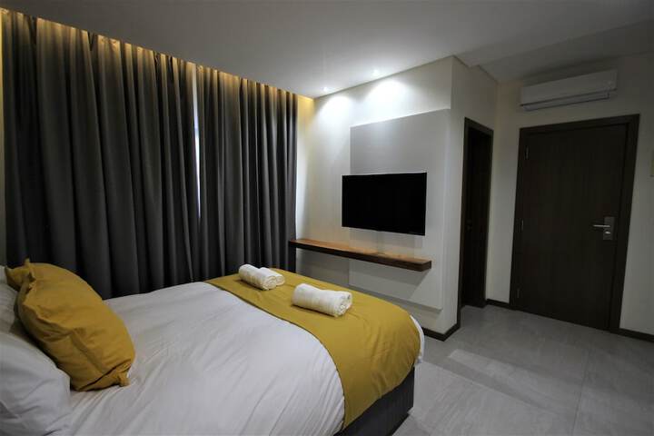 Room 4 of 66