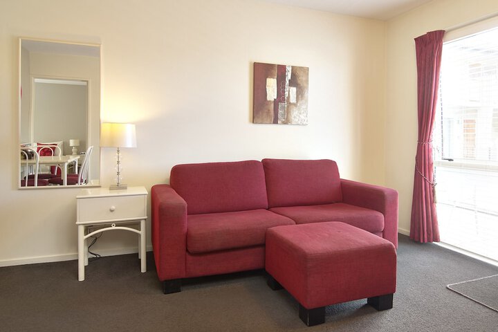 Room 25 of 48