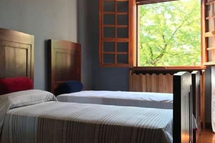Room 7 of 11