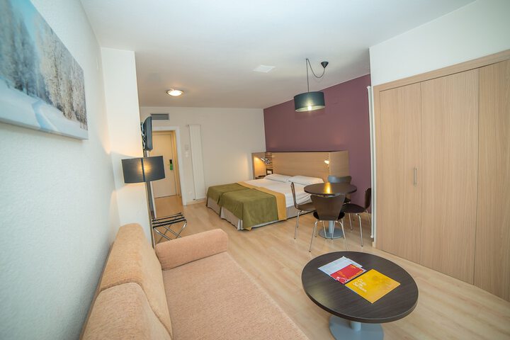 Room 29 of 53