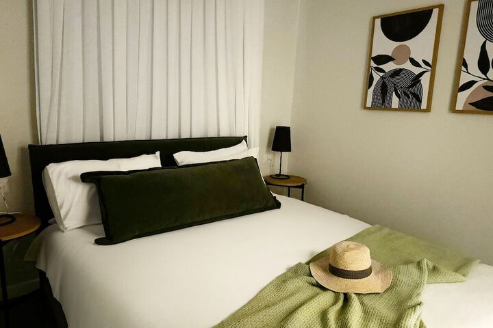 Room 13 of 74