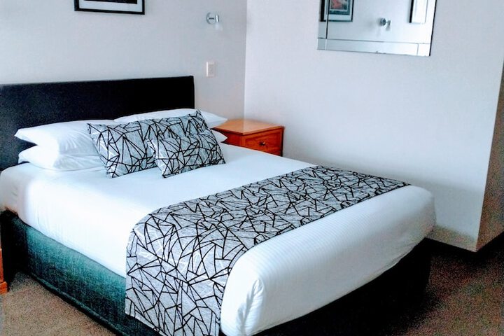 Room 2 of 22