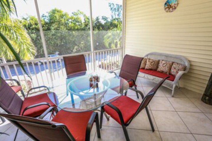 Terrace/Patio 3 of 32