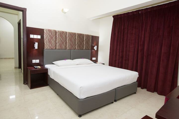 Room 14 of 36