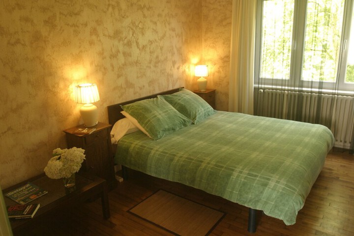 Room 5 of 46