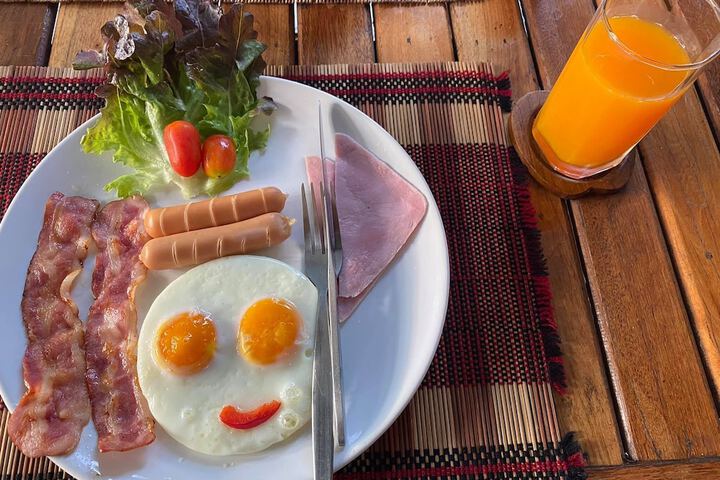 Breakfast/Coffee Service 70 of 96