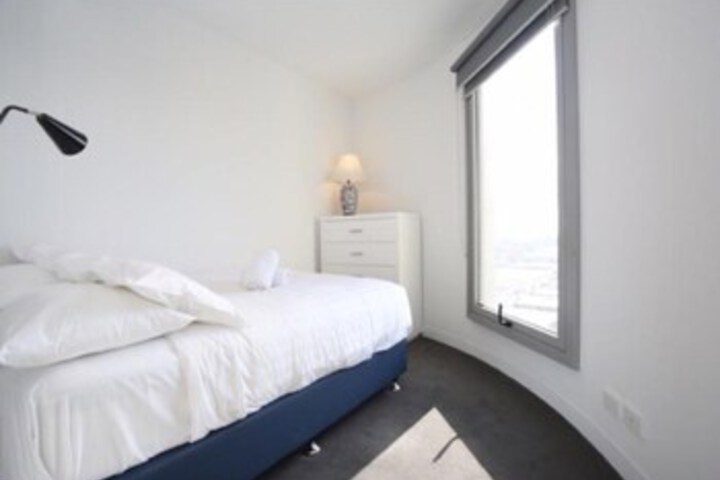 Room 3 of 50