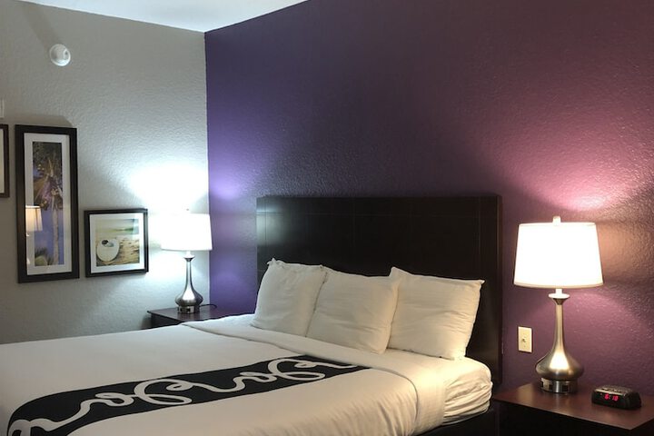 1 King Bed Accessible (4 of 15)