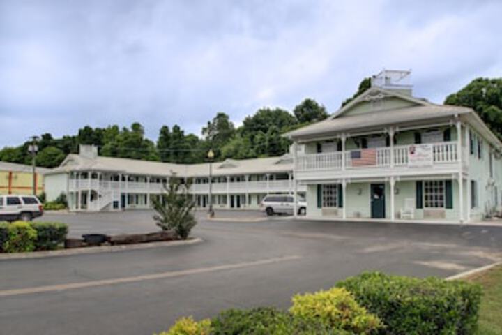 Hotel 55 of 57