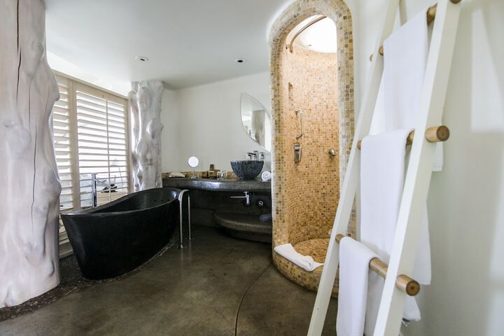 Bath Interior