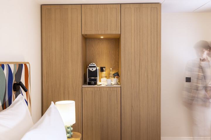 Room 25 of 91