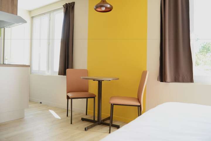 Room 9 of 44