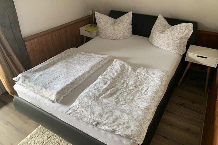 Room 8 of 73