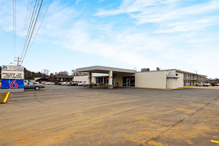 Motel 6 Alma AR in Alma, AR