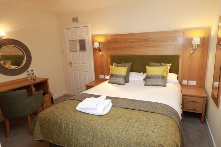 Room 12 of 22