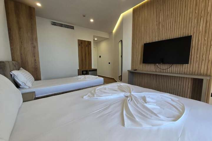 Room 7 of 46