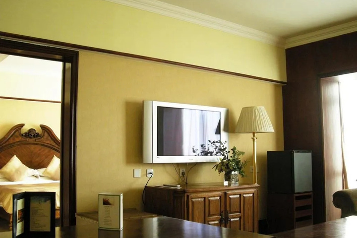 Room 3 of 19
