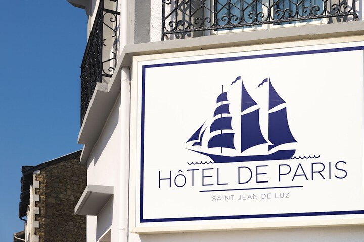 Hotel Entry