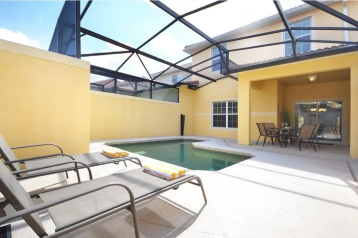 Pool 14 of 27
