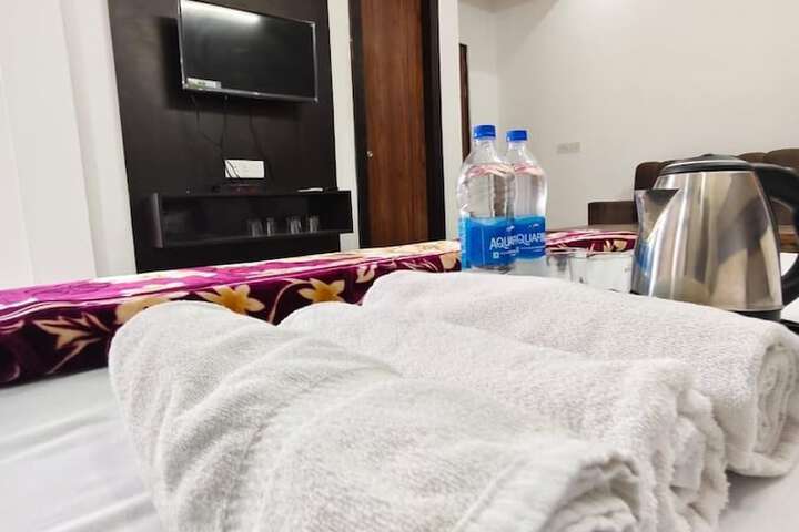 Room 8 of 23