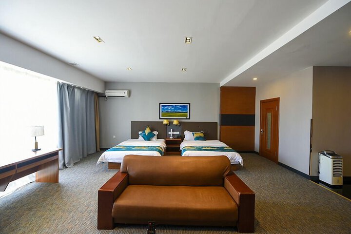 Room 6 of 21