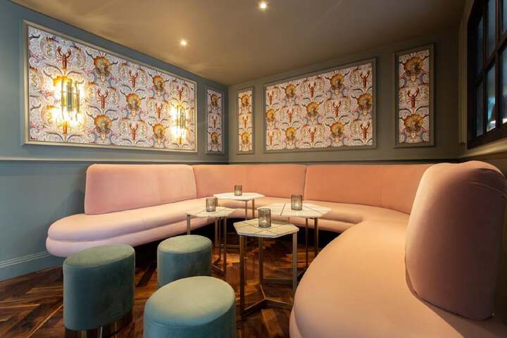Lounge 56 of 67