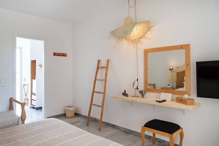 Room 47 of 183