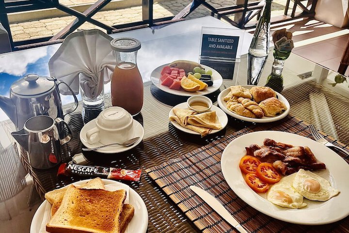 Breakfast/Coffee Service 26 of 32