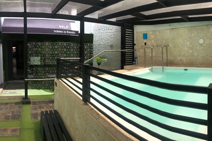 Pool 57 of 86