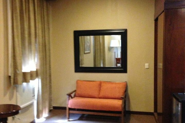 Room 19 of 49