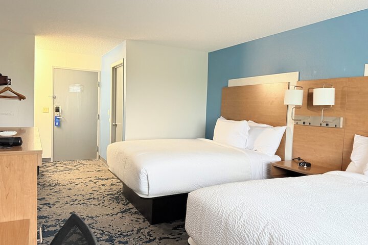 Room 15 of 36