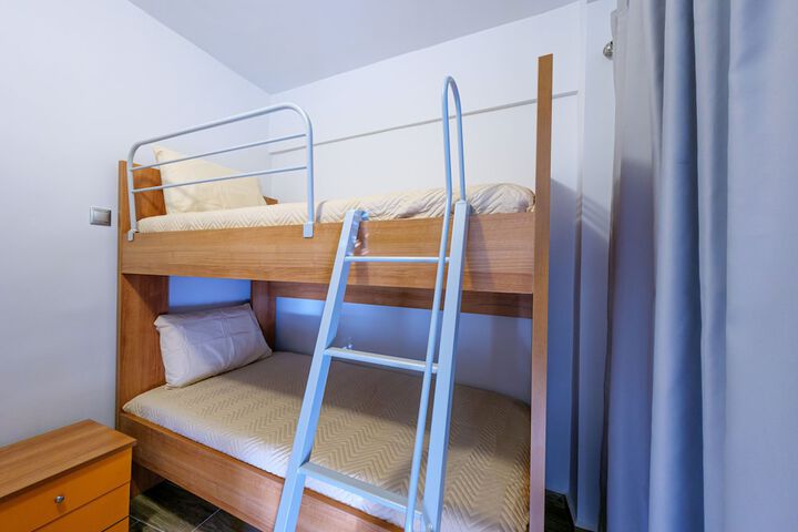 Room 3 of 41