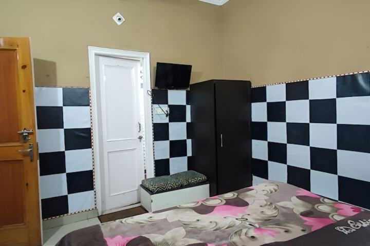 Room 40 of 69